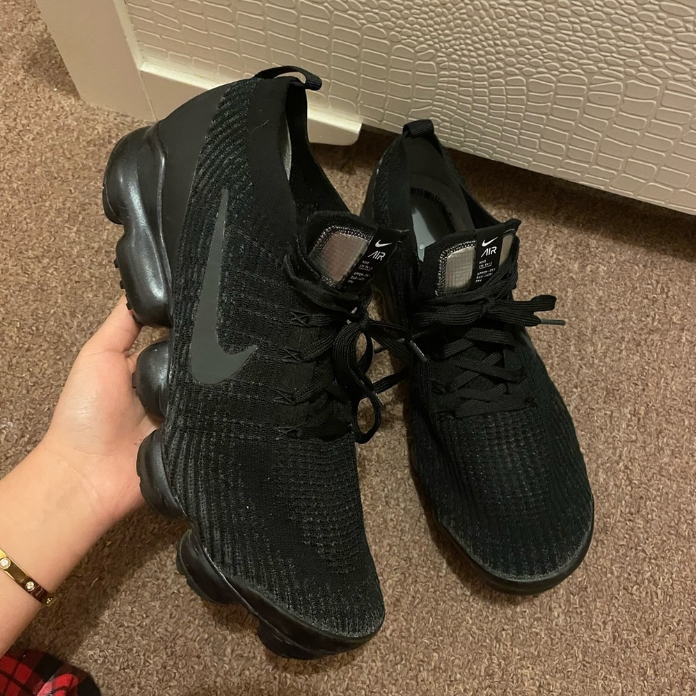 Black Nike Vapormax